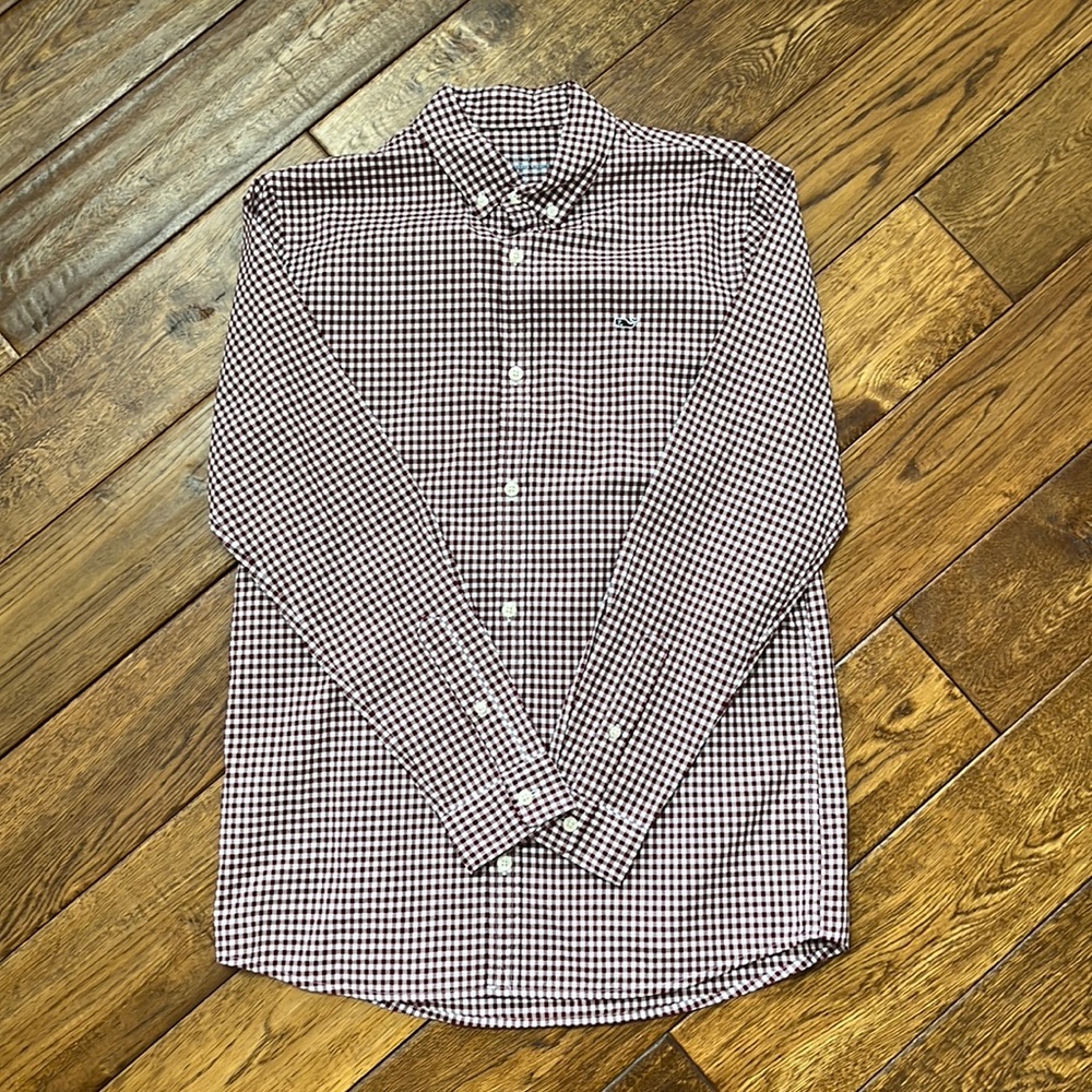 Vineyard Vines NWOT youth boys maroon and white checkered Oxford XL (18)
